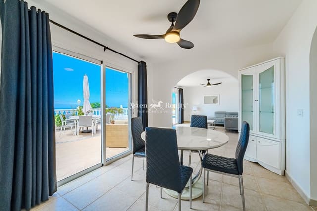 3 slaapkamer Huis te koop in Puerto Santiago, Santiago del Teide met zwembad garage - € 995.000 (Ref: 9201973)