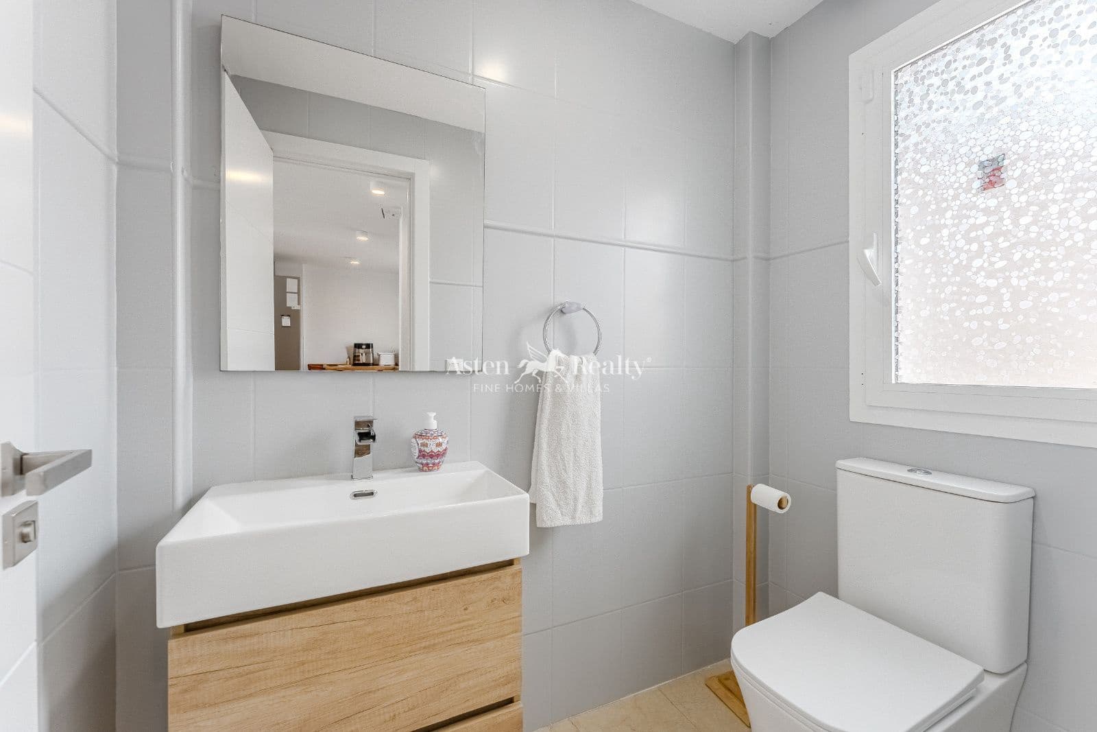 3 sypialnia Dom na sprzedaż w Playa Paraiso z basenem garażem - 1 350 000 € (Ref: 9204034)