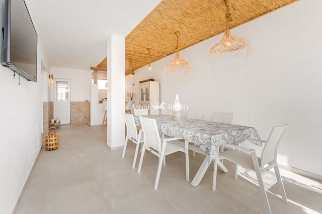 3 slaapkamer Huis te koop in Playa Paraiso, Adeje met zwembad garage - € 1.350.000 (Ref: 9204034)