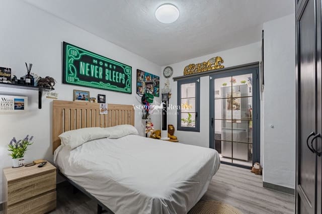 1 slaapkamer Flat te koop in Buzanada, Arona - € 185.000 (Ref: 9205324)