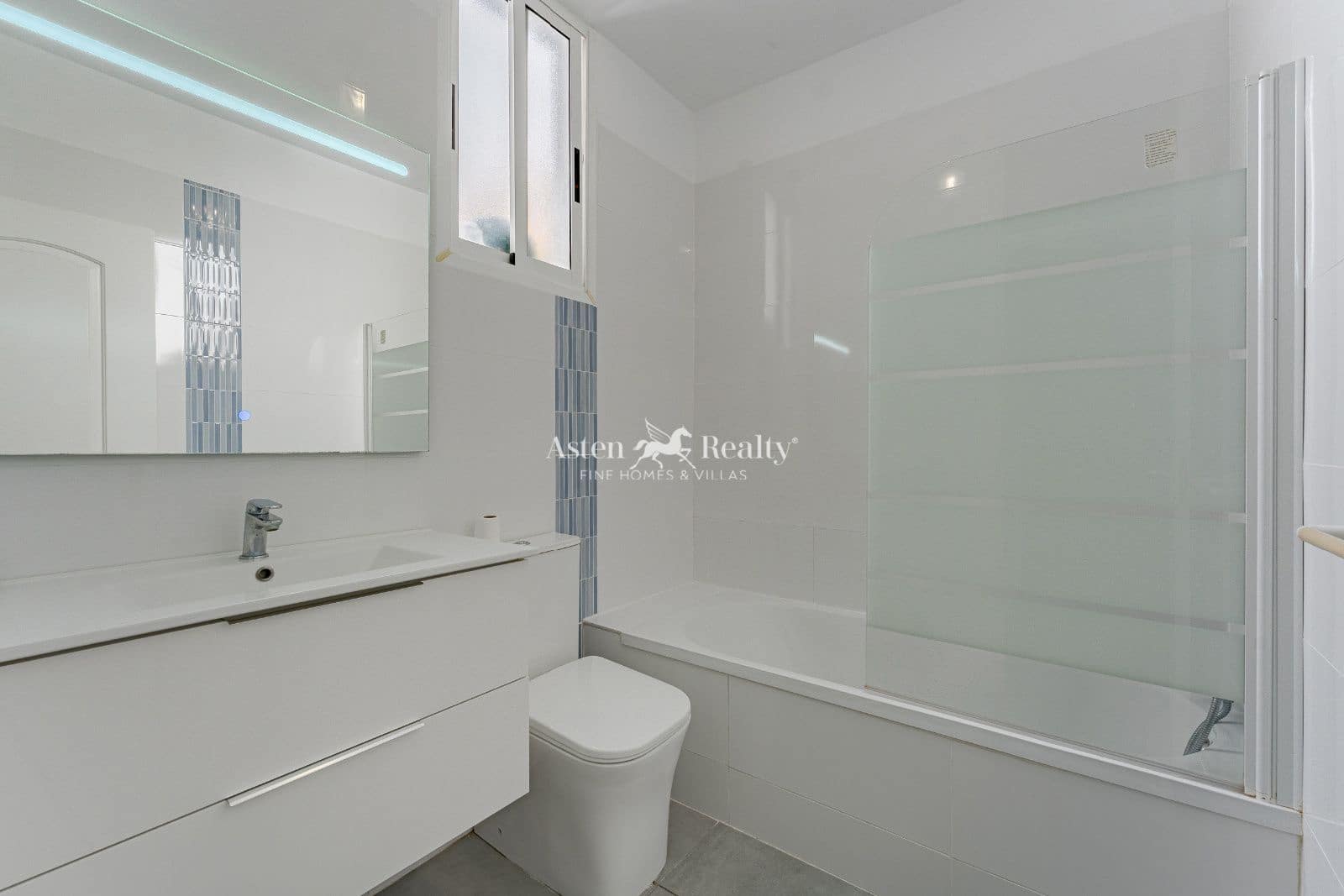 3 soveværelse Byhus til salg i Los Menores med garage - € 389.000 (Ref: 9205656)