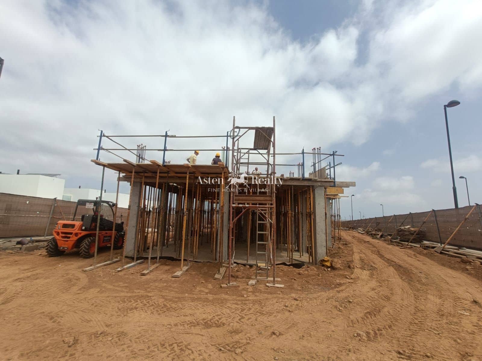 4 sypialnia Dom na sprzedaż w Villaverde z basenem garażem - 753 000 € (Ref: 9216179)