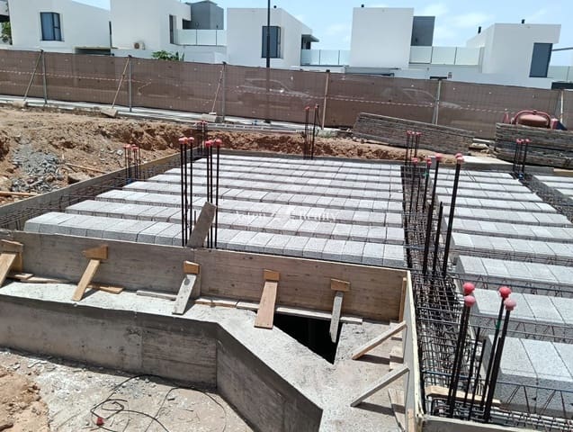 4 chambre Maison de Ville à vendre à Villaverde, La Oliva avec piscine garage - 753 000 € (Ref: 9216179)