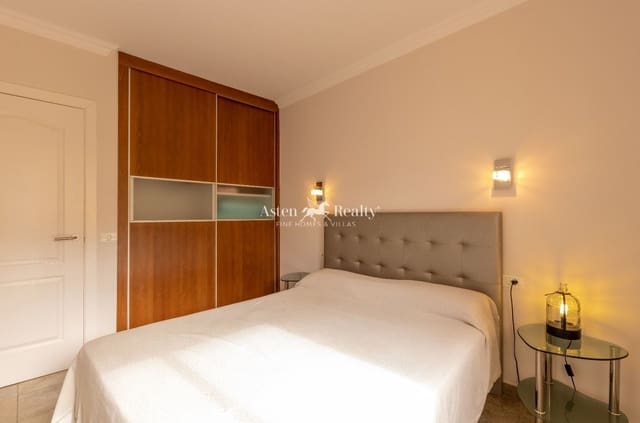 1 slaapkamer Flat te koop in Los Cristianos, Arona met zwembad - € 285.000 (Ref: 9216180)