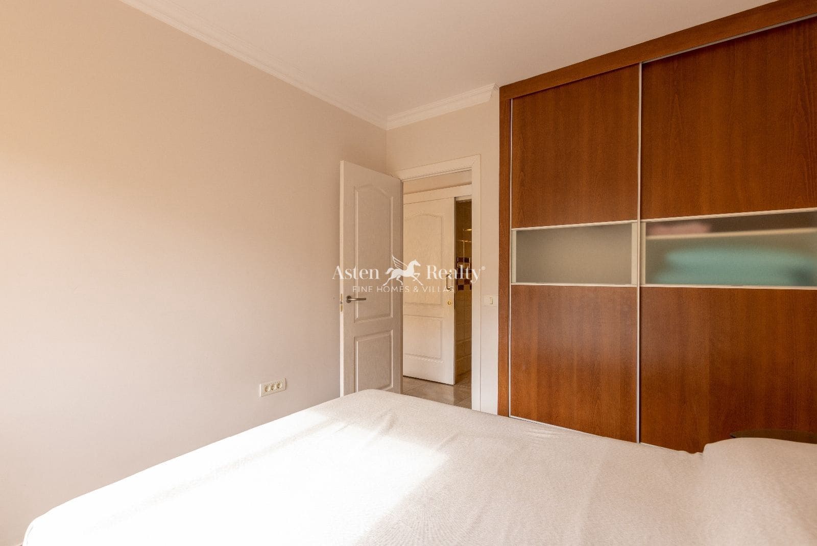 1 chambre Appartement à vendre à Los Cristianos avec piscine - 285 000 € (Ref: 9216180)