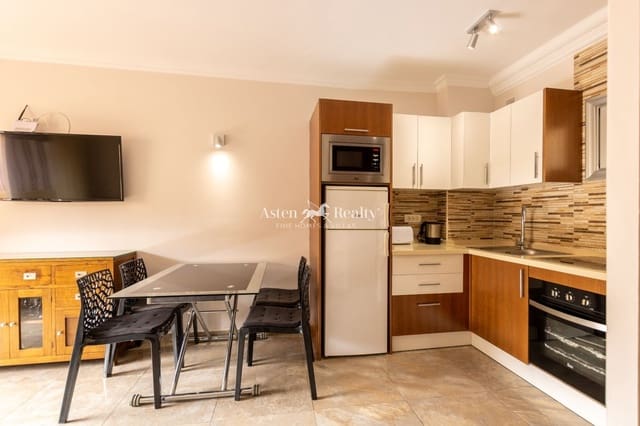 1 slaapkamer Flat te koop in Los Cristianos, Arona met zwembad - € 285.000 (Ref: 9216180)