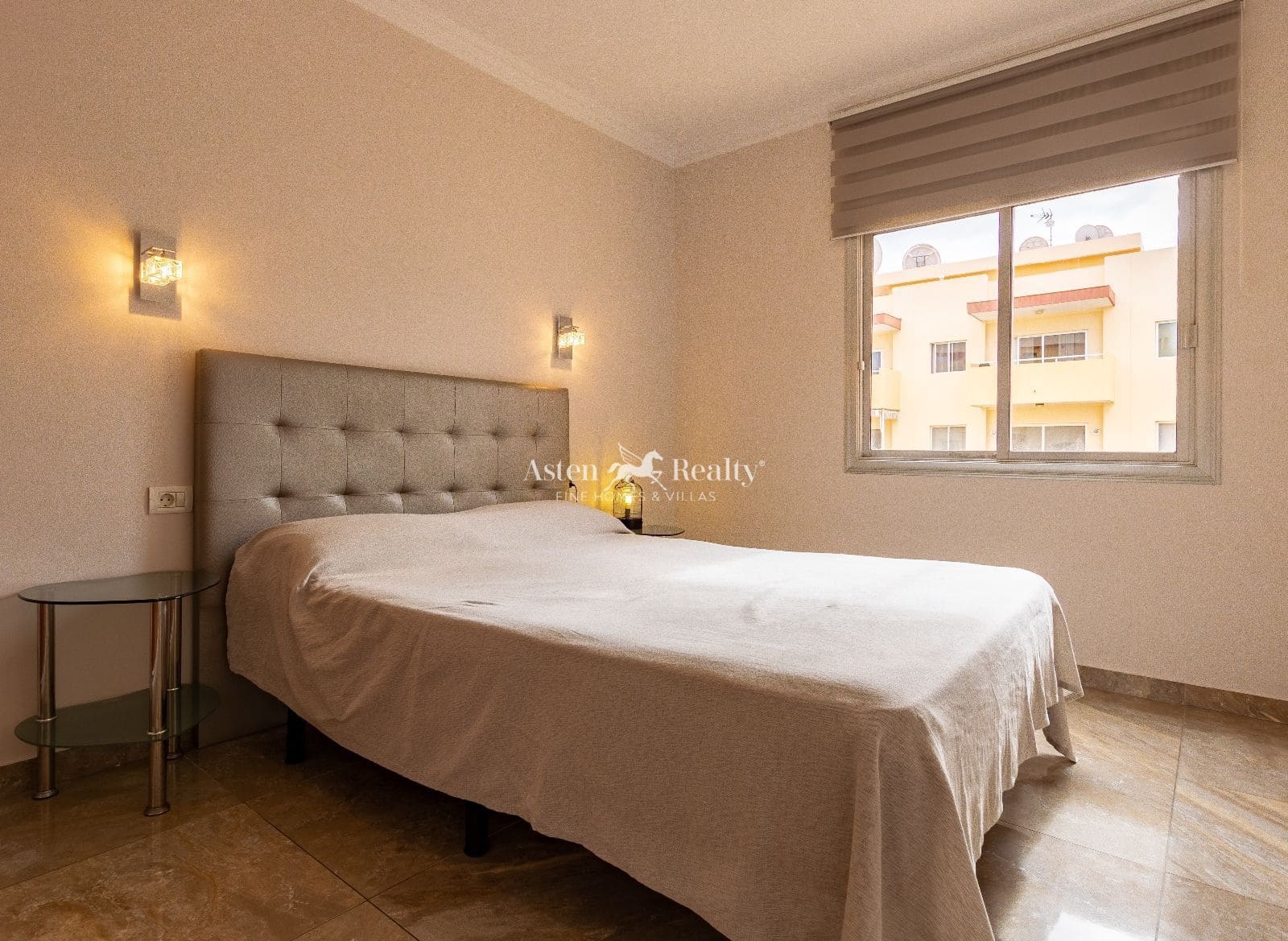 1 chambre Appartement à vendre à Los Cristianos avec piscine - 285 000 € (Ref: 9216180)