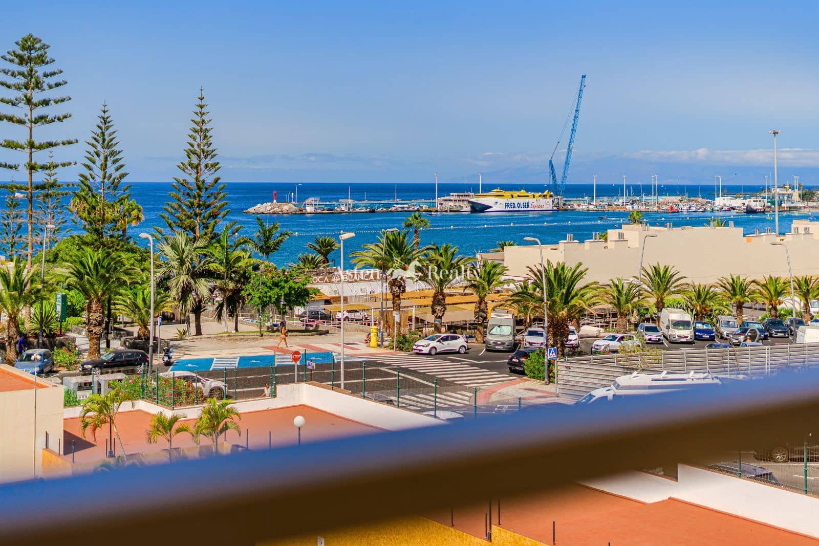 1 bedroom Flat for sale in Los Cristianos with pool - € 285,000 (Ref: 9216180)
