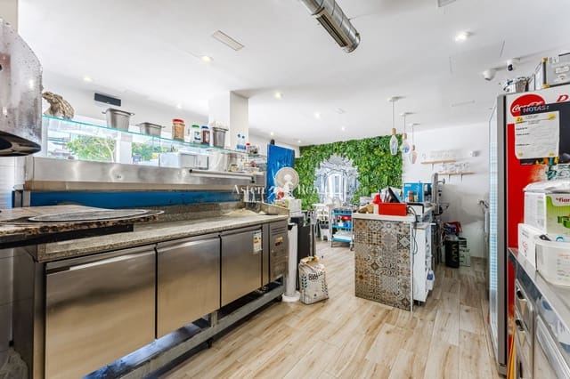 Virksomhed til salg i Torviscas Bajo, Adeje - € 365.000 (Ref: 9216756)