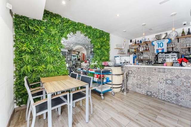 Virksomhed til salg i Torviscas Bajo, Adeje - € 365.000 (Ref: 9216756)