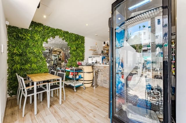 Virksomhed til salg i Torviscas Bajo, Adeje - € 365.000 (Ref: 9216756)