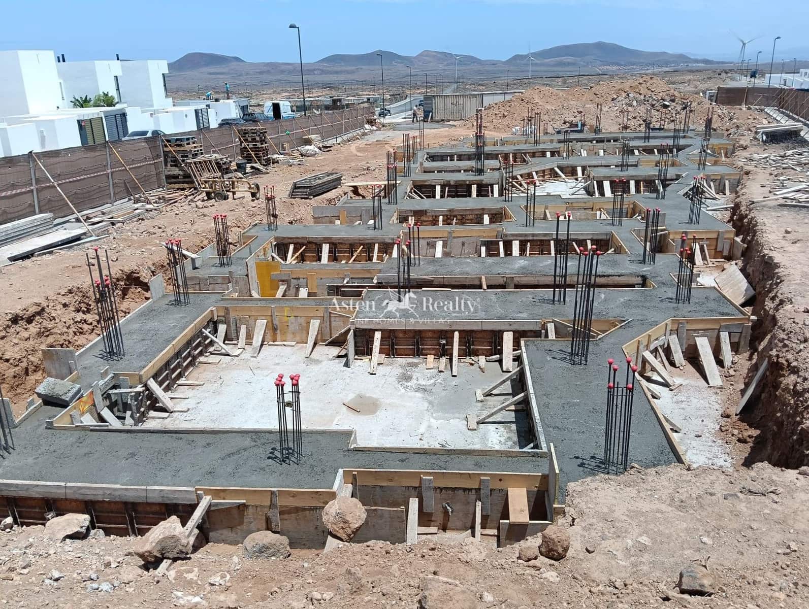 2 slaapkamer Huis te koop in Villaverde met zwembad garage - € 454.000 (Ref: 9219182)