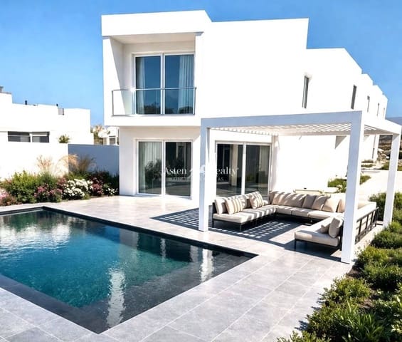 2 soveværelse Byhus til salg i Villaverde, La Oliva med swimmingpool garage - € 454.000 (Ref: 9219182)