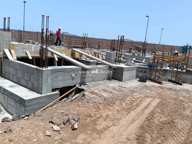 3 slaapkamer Huis te koop in Villaverde, La Oliva met zwembad garage - € 588.000 (Ref: 9221636)