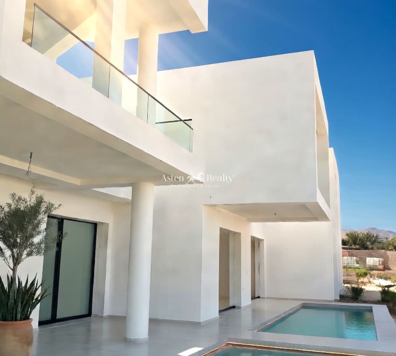 3 soveværelse Byhus til salg i Villaverde med swimmingpool garage - € 588.000 (Ref: 9221636)