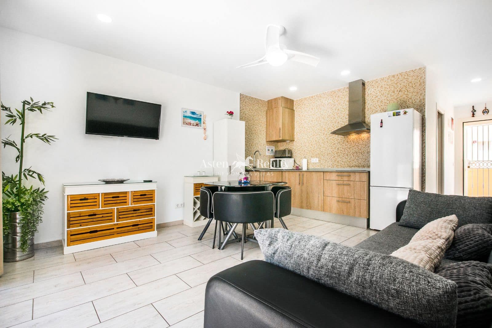 1 soveværelse Lejlighed til salg i Costa Adeje med swimmingpool - € 320.000 (Ref: 9228024)