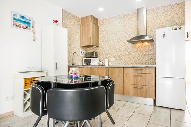 1 soveværelse Lejlighed til salg i Torviscas Bajo, Adeje med swimmingpool - € 320.000 (Ref: 9228024)