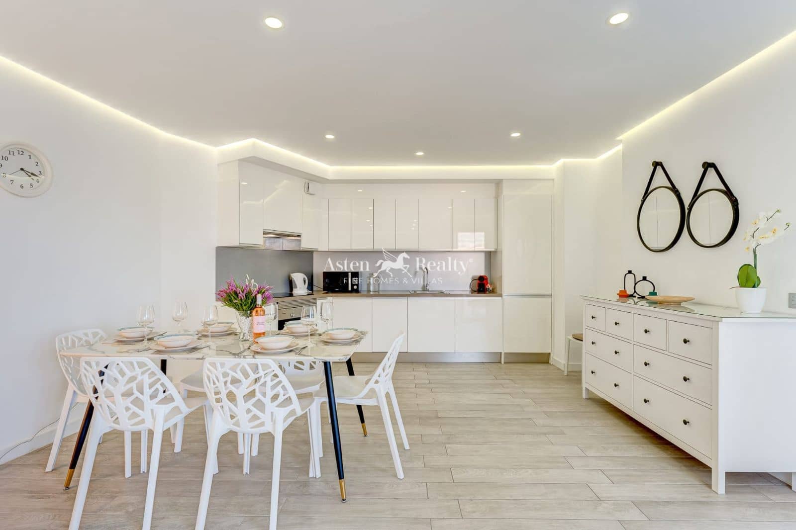 3 slaapkamer Flat te koop in Playa Paraiso met zwembad garage - € 690.000 (Ref: 9237140)