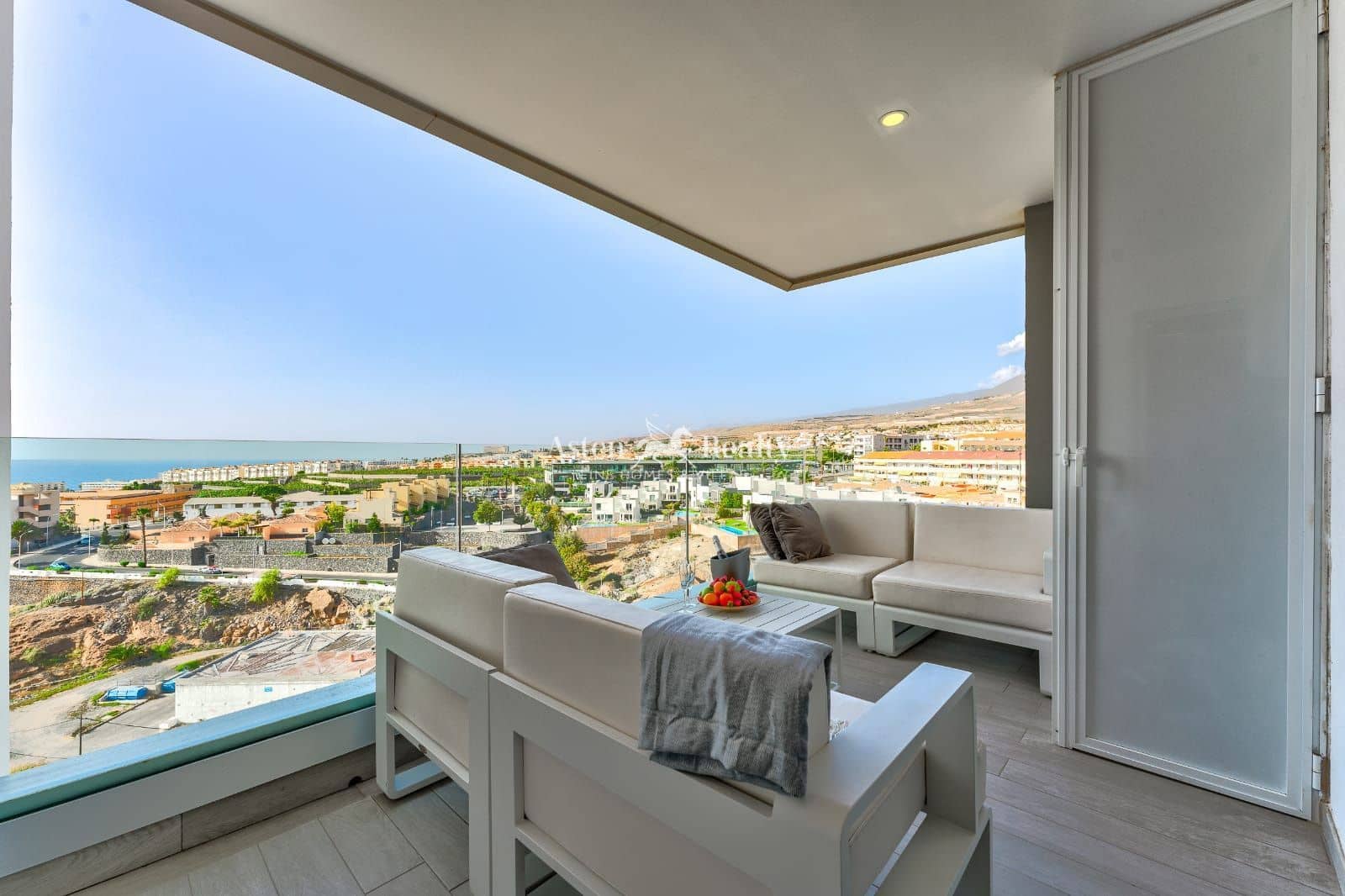 3 slaapkamer Flat te koop in Playa Paraiso met zwembad garage - € 690.000 (Ref: 9237140)