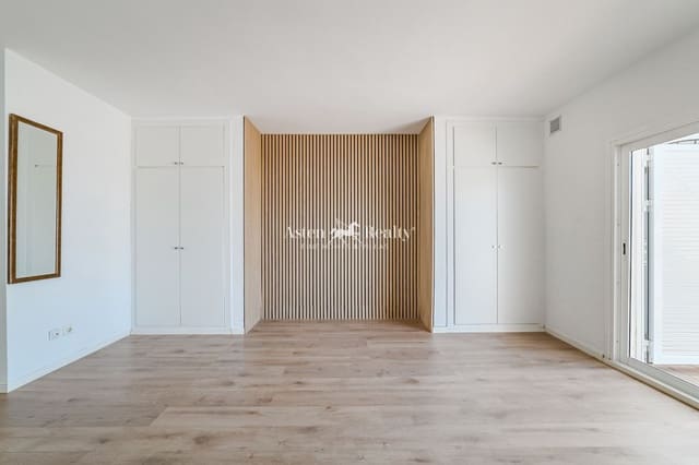 Flat te koop in San Eugenio Alto, Adeje met zwembad - € 190.000 (Ref: 9242099)