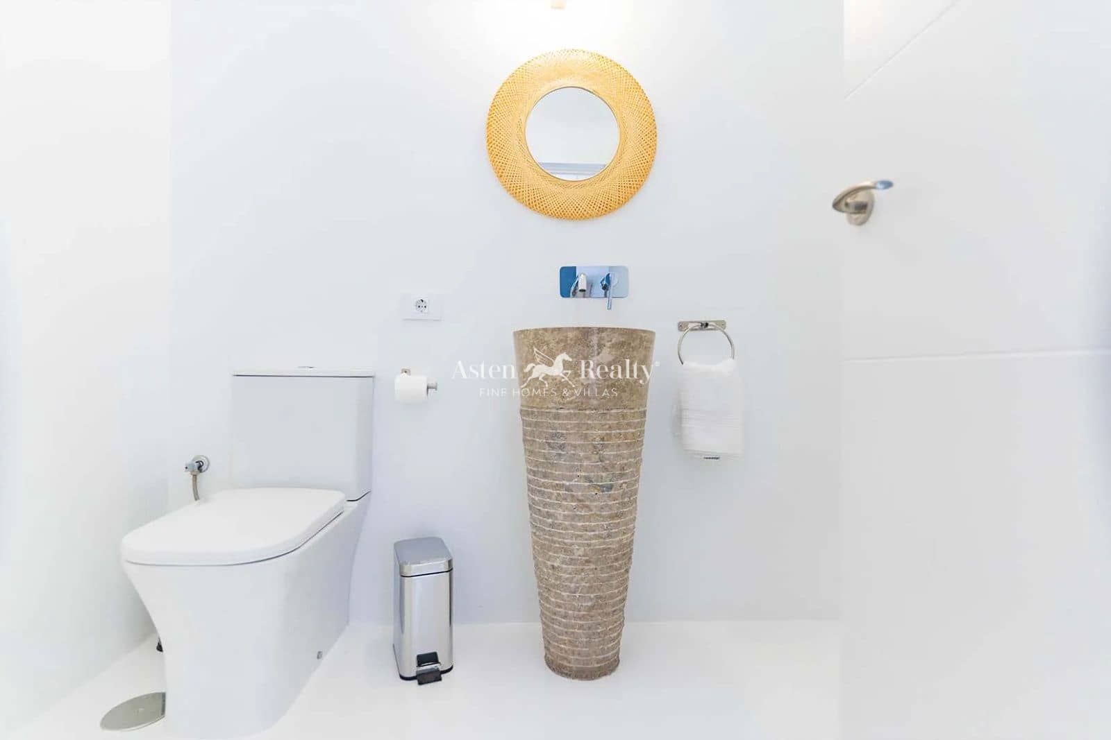 3 soverom Villa til salgs i Torviscas med svømmebasseng garasje - € 1 190 000 (Ref: 9249243)