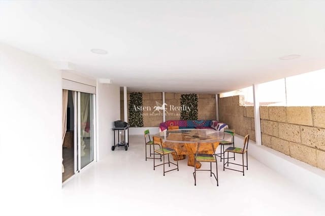 3 sovrum Villa till salu i Torviscas, Adeje med pool garage - 1 190 000 € (Ref: 9249243)
