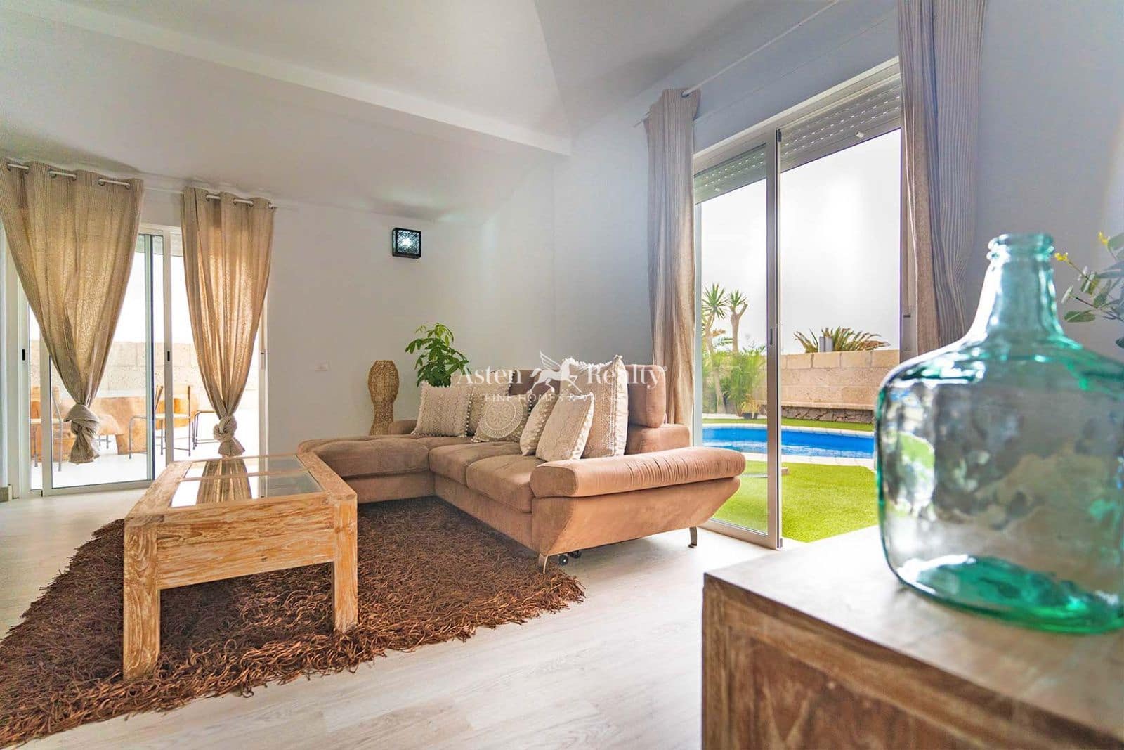 3 soverom Villa til salgs i Torviscas med svømmebasseng garasje - € 1 190 000 (Ref: 9249243)