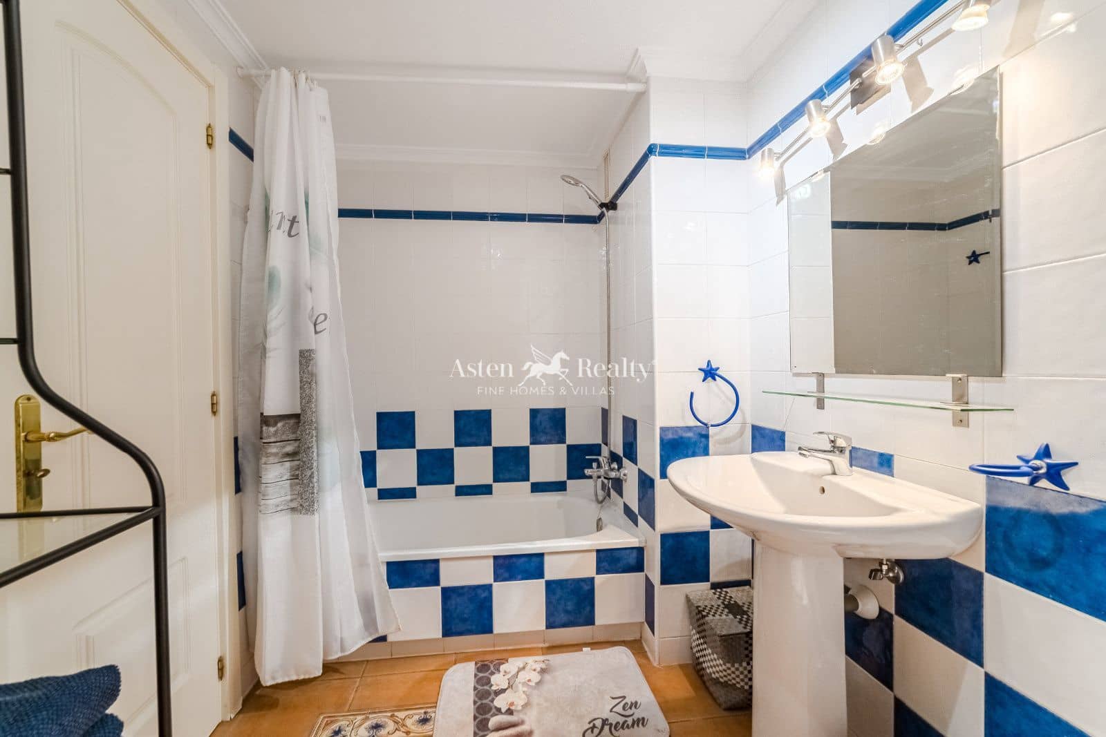 2 chambre Penthouse à vendre à El Medano avec piscine garage - 435 000 € (Ref: 9251728)