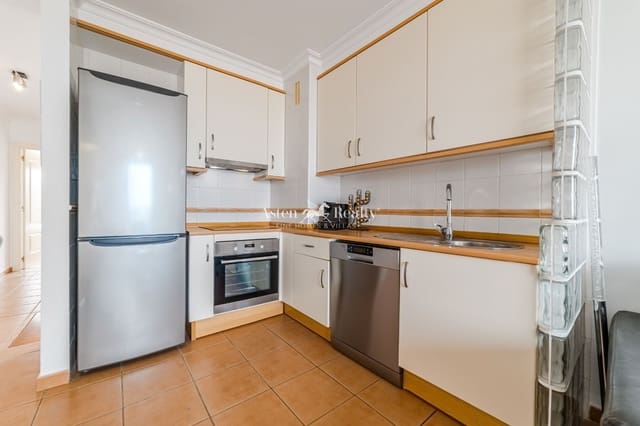 2 slaapkamer Penthouse te koop in El Medano, Granadilla de Abona met zwembad garage - € 435.000 (Ref: 9251728)