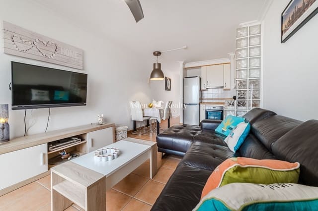 2 slaapkamer Penthouse te koop in El Medano, Granadilla de Abona met zwembad garage - € 435.000 (Ref: 9251728)