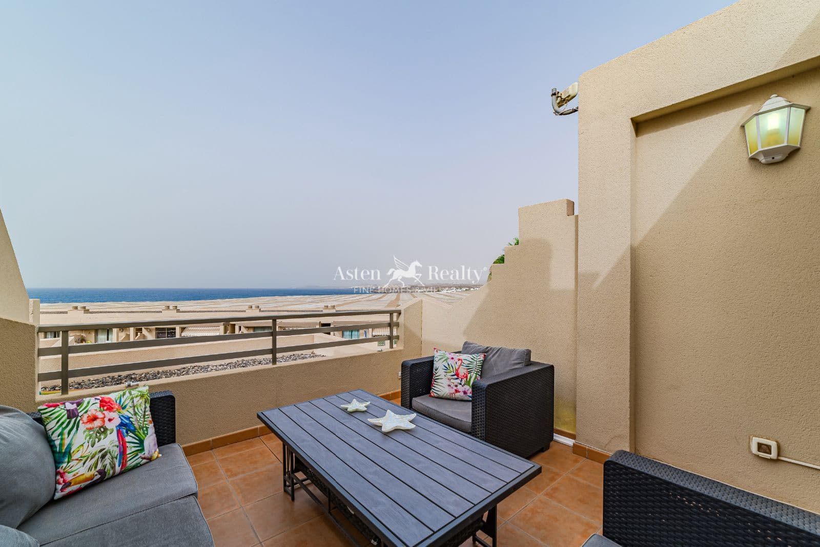 2 chambre Penthouse à vendre à El Medano avec piscine garage - 435 000 € (Ref: 9251728)