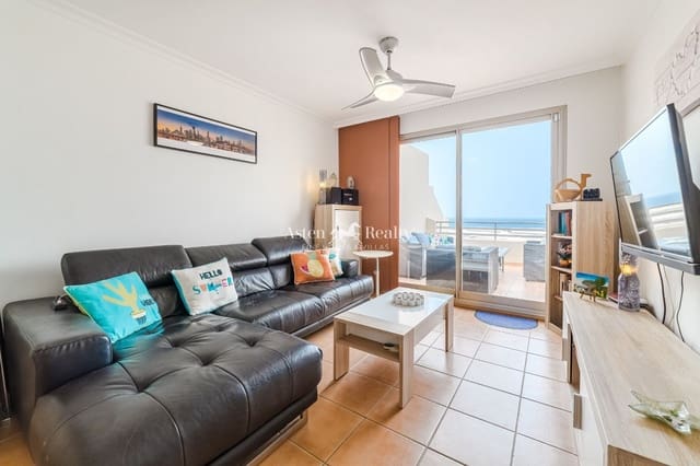 2 slaapkamer Penthouse te koop in El Medano, Granadilla de Abona met zwembad garage - € 435.000 (Ref: 9251728)