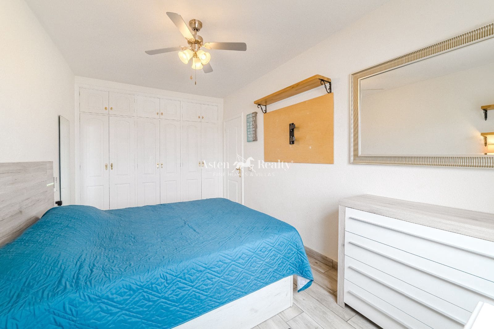 1 sovrum Lägenhet till salu i Torviscas med pool garage - 349 000 € (Ref: 9254168)