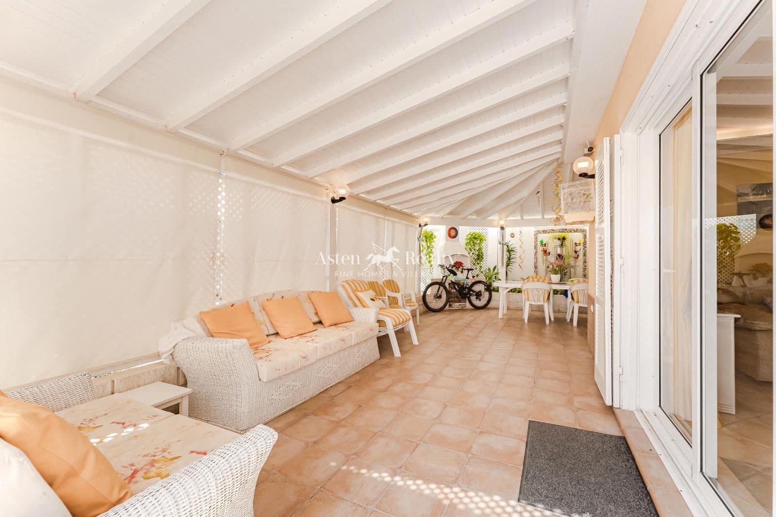 3 sypialnia Dom na sprzedaż w Callao Salvaje z basenem - 649 000 € (Ref: 9254418)