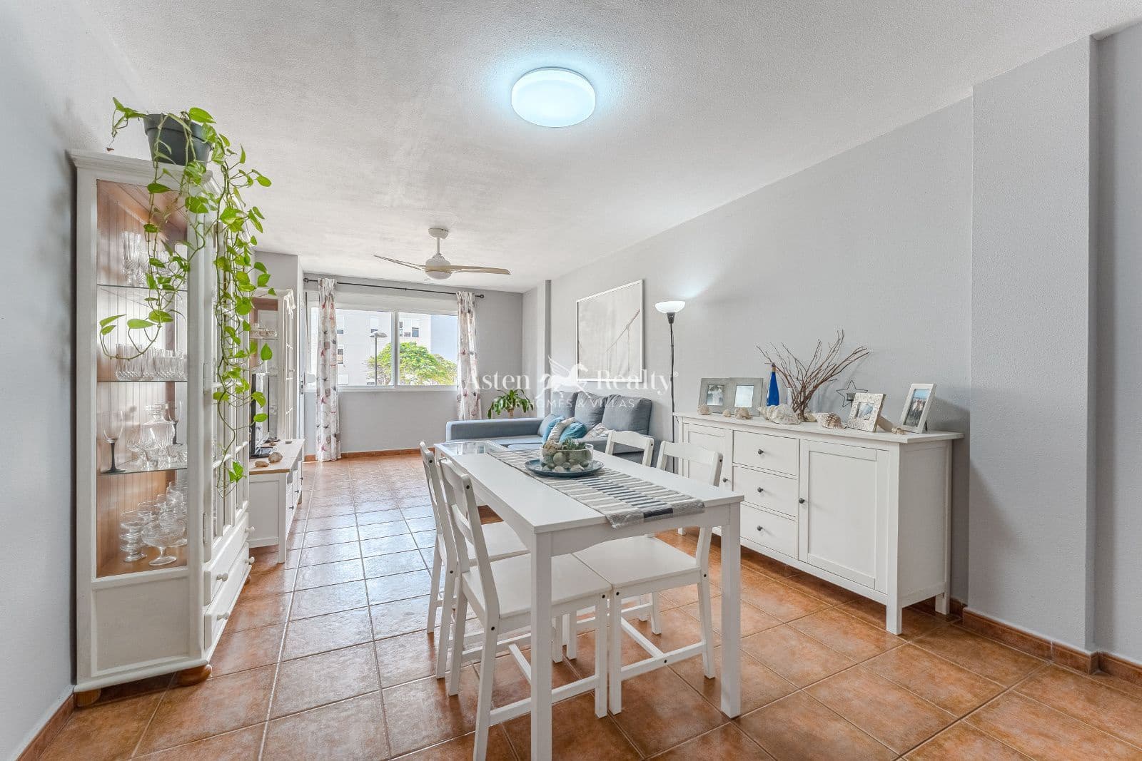 3 soveværelse Lejlighed til salg i El Medano med garage - € 349.000 (Ref: 9255861)