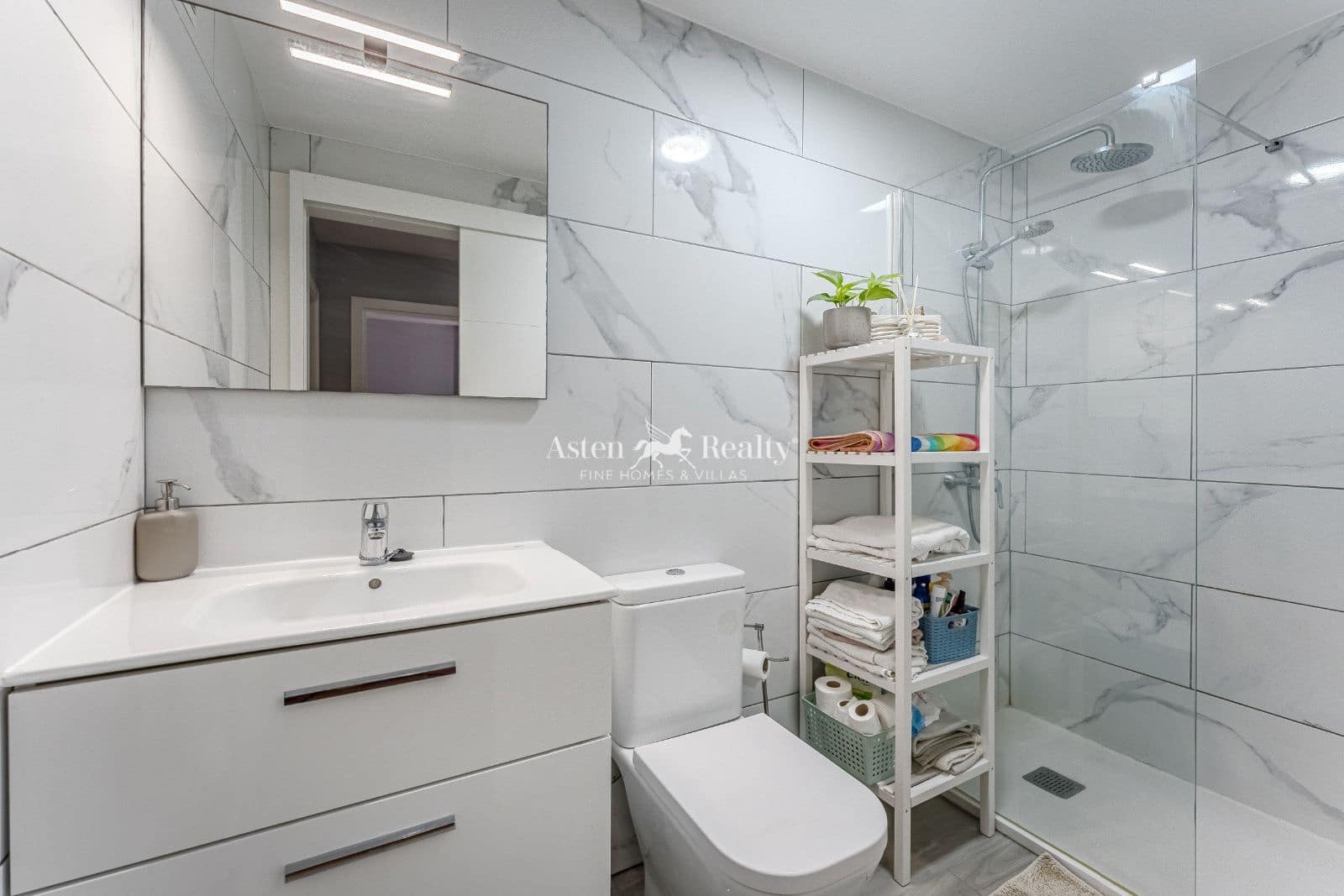 3 soveværelse Lejlighed til salg i El Medano med garage - € 349.000 (Ref: 9255861)