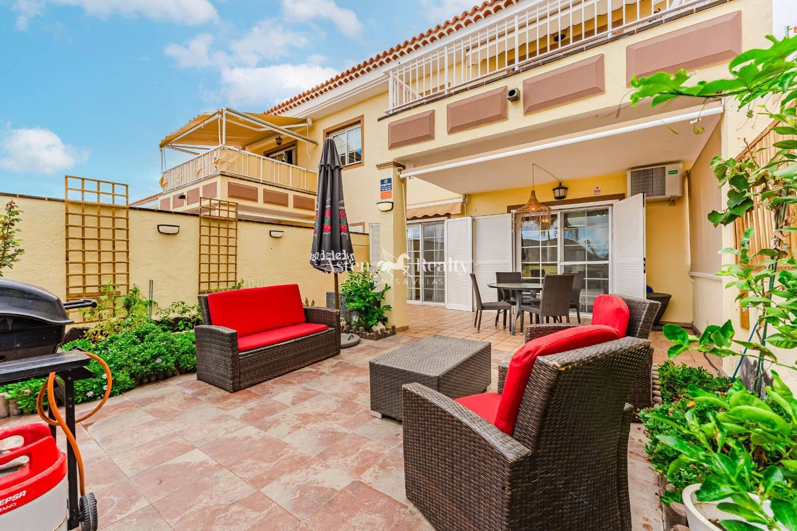 Piso de 1 habitación en Chayofa en venta con piscina - 280.000 € (Ref: 9258138)