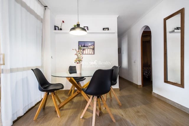 2 chambre Penthouse à vendre à Los Cristianos, Arona avec piscine - 649 000 € (Ref: 9263418)