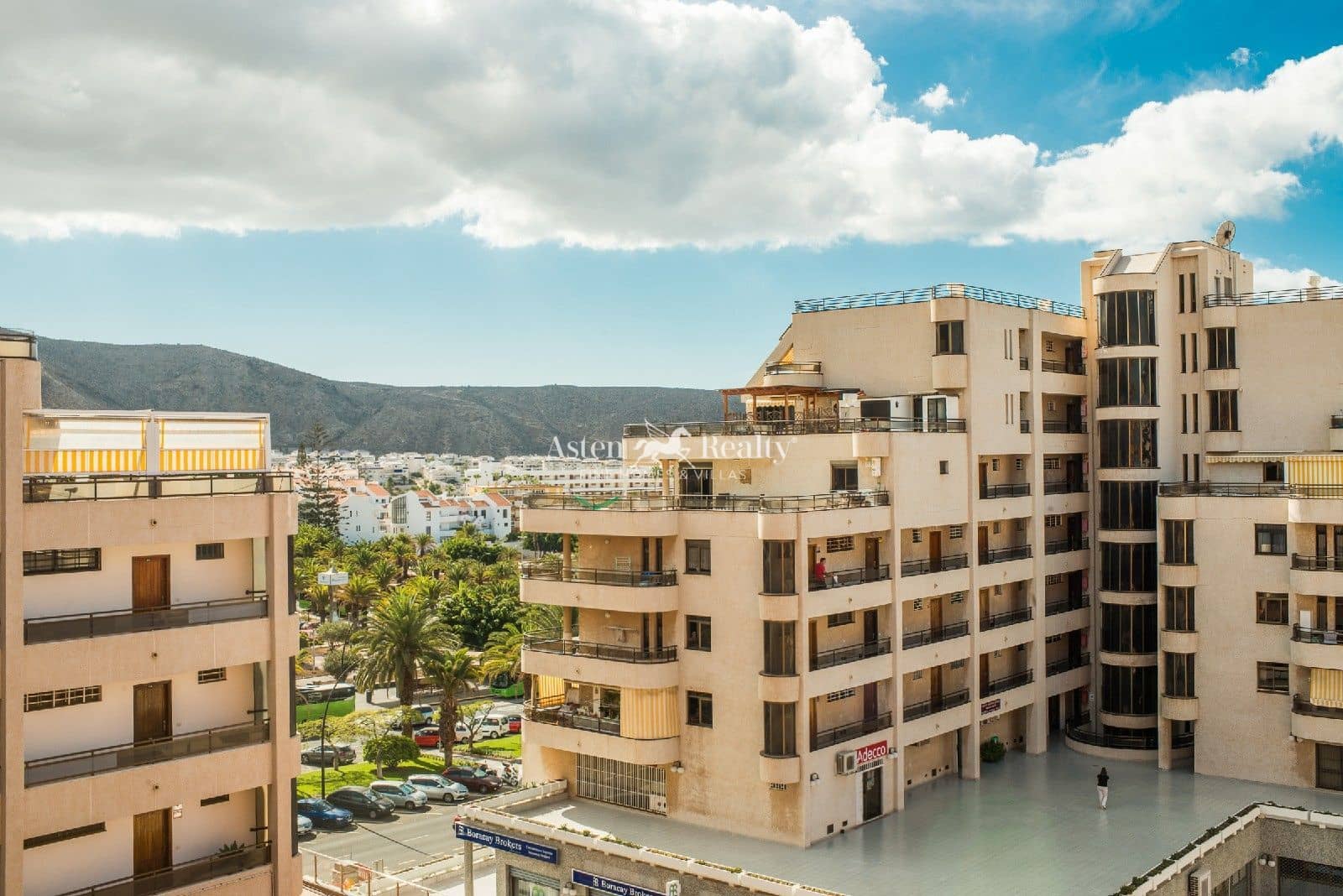 2 soverom Penthouse til salgs i Los Cristianos med svømmebasseng - € 649 000 (Ref: 9263418)