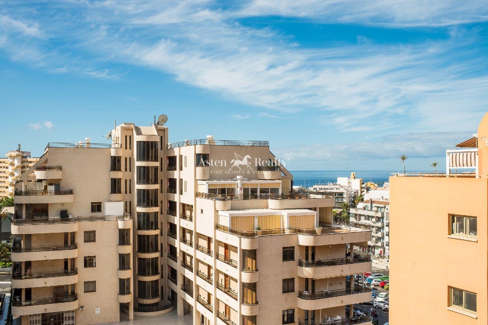 2 soverom Penthouse til salgs i Los Cristianos med svømmebasseng - € 649 000 (Ref: 9263418)