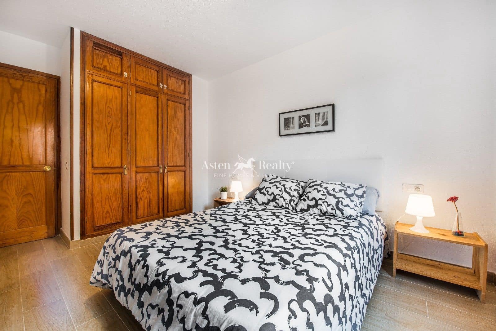 2 soverom Penthouse til salgs i Los Cristianos med svømmebasseng - € 649 000 (Ref: 9263418)