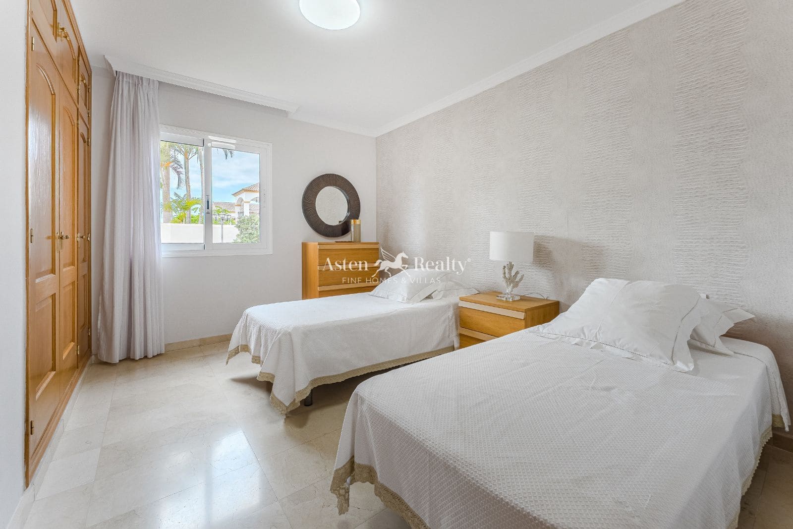 4 soverom Hus til salgs i Torviscas med svømmebasseng garasje - € 1 980 000 (Ref: 9267716)