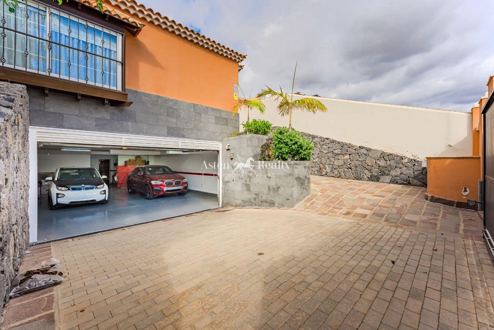 4 soverom Hus til salgs i Torviscas med svømmebasseng garasje - € 1 980 000 (Ref: 9267716)