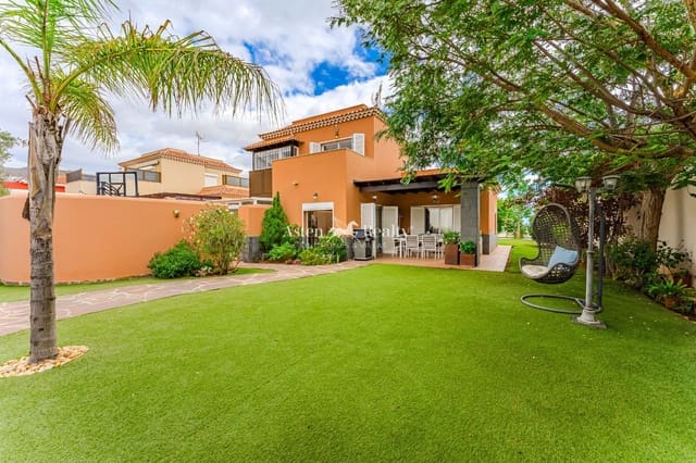 4 slaapkamer Huis te koop in Torviscas, Adeje met zwembad garage - € 2.590.000 (Ref: 9267716)