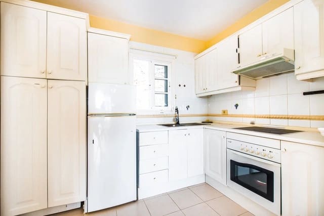 1 bedroom Penthouse for sale in Torviscas, Adeje with pool - € 299,000 (Ref: 9273174)