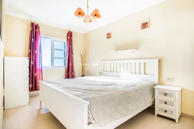 1 bedroom Penthouse for sale in Torviscas, Adeje with pool - € 299,000 (Ref: 9273174)