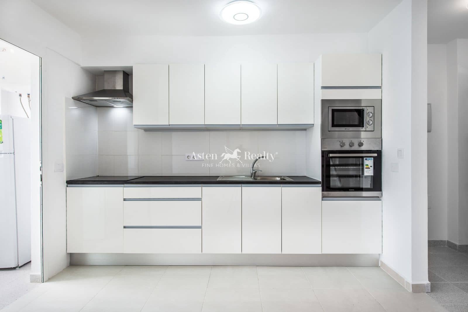 3 soveværelse Penthouse til salg i Parque de la Reina med swimmingpool garage - € 330.000 (Ref: 9275215)