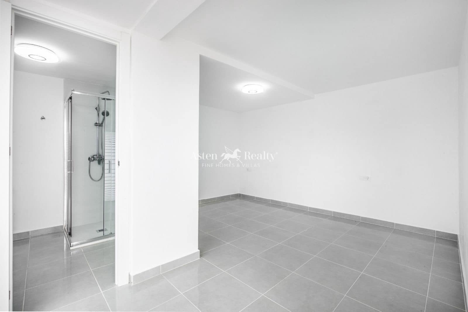 3 soveværelse Penthouse til salg i Parque de la Reina med swimmingpool garage - € 330.000 (Ref: 9275215)