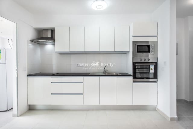 3 soveværelse Penthouse til salg i Parque de la Reina, Arona med swimmingpool garage - € 330.000 (Ref: 9275215)