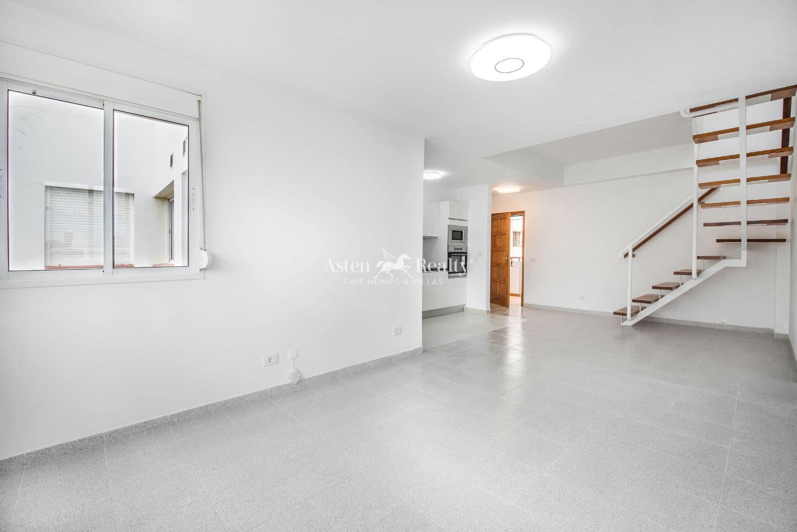 3 soveværelse Penthouse til salg i Parque de la Reina med swimmingpool garage - € 330.000 (Ref: 9275215)